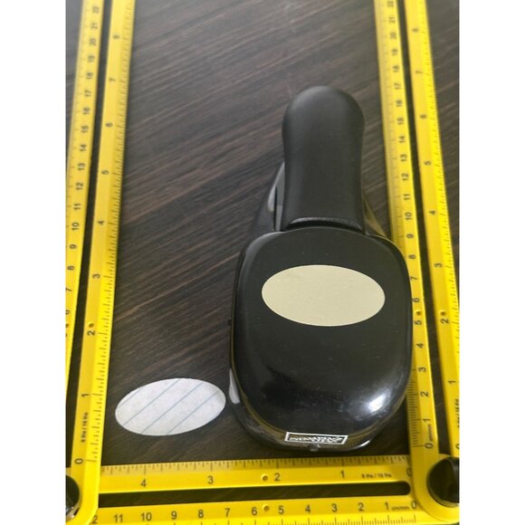 Stampin' Up oval window Whale Tail Punch Paper Shapers EK Success - Picture 2 of 4